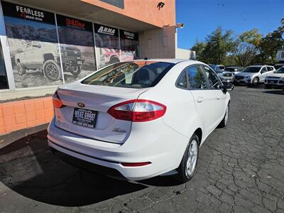 2019 Ford Fiesta SE   - Photo 5 - Redding, CA 96001