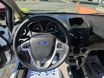 2019 Ford Fiesta SE   - Photo 10 - Redding, CA 96001