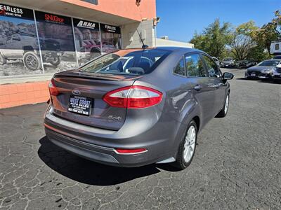 2014 Ford Fiesta SE   - Photo 7 - Redding, CA 96001