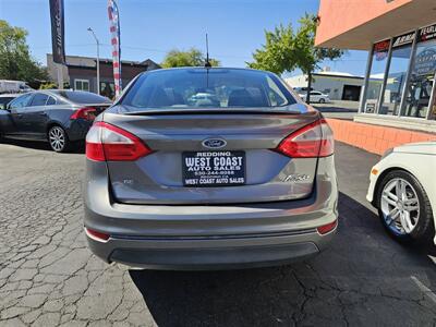 2014 Ford Fiesta SE   - Photo 6 - Redding, CA 96001