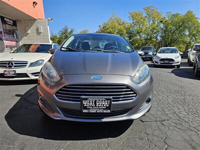 2014 Ford Fiesta SE   - Photo 2 - Redding, CA 96001