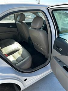 2012 Ford Fusion SEL   - Photo 7 - Redding, CA 96001