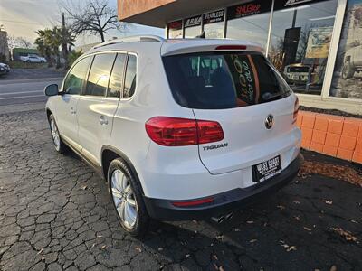 2013 Volkswagen Tiguan SE   - Photo 5 - Redding, CA 96001