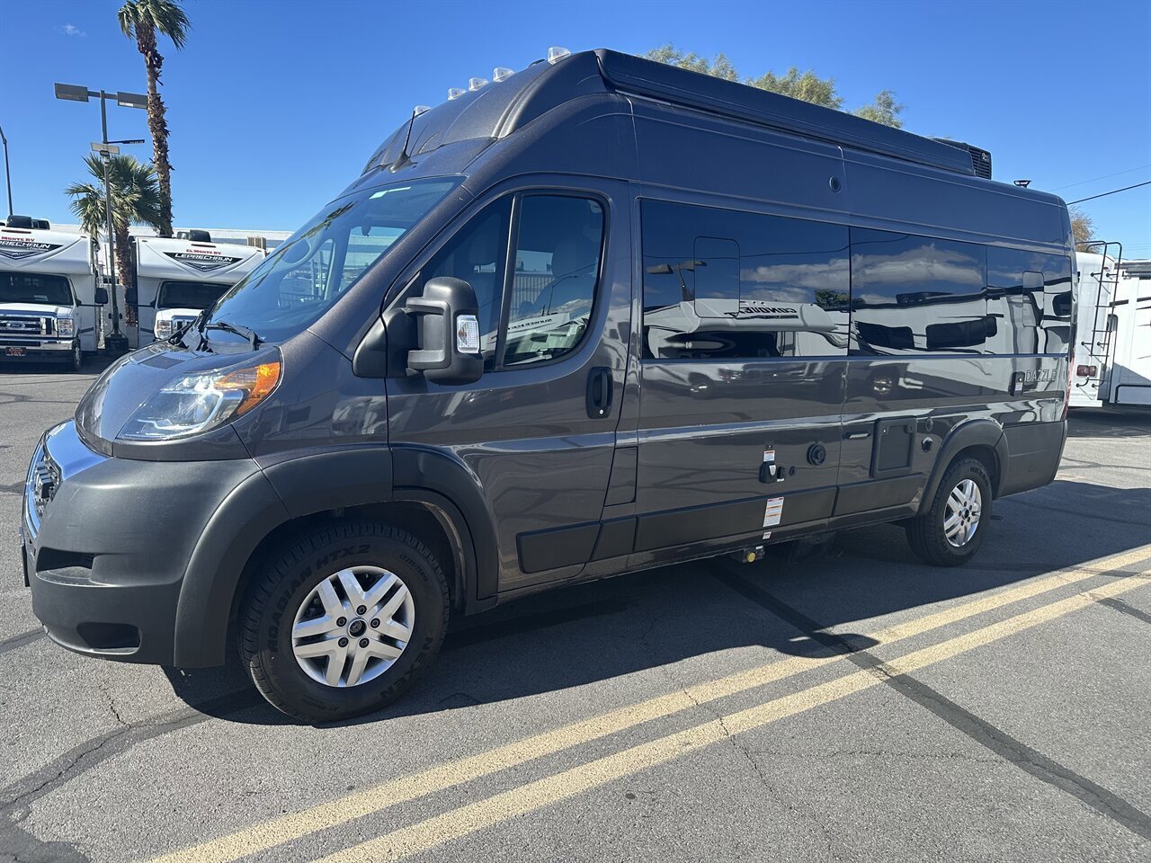 2024 Thor Dazzle 2AB   - Photo 1 - Las Vegas, NV 89121