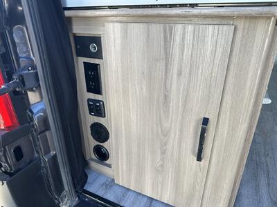 2024 Thor Dazzle 2AB   - Photo 8 - Las Vegas, NV 89121