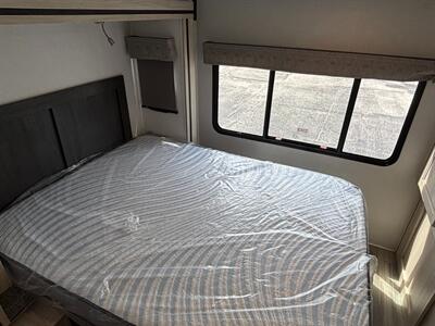 2024 Forest River Sunseeker 3010DS   - Photo 19 - Santa Fe Springs, CA 90670