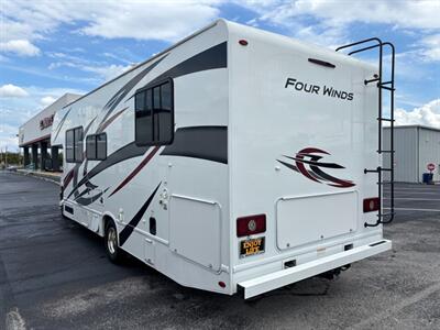 2024 Thor Four Winds 28A   - Photo 7 - Santa Fe Springs, CA 90670