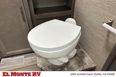 2024 Thor Four Winds 28A   - Photo 32 - Dublin, CA 94568