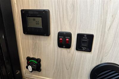 2023 Forest River Sunseeker 3250DSLE   - Photo 42 - Santa Fe Springs, CA 90670