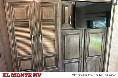 2023 Jayco SENECA 37L   - Photo 36 - Dublin, CA 94568