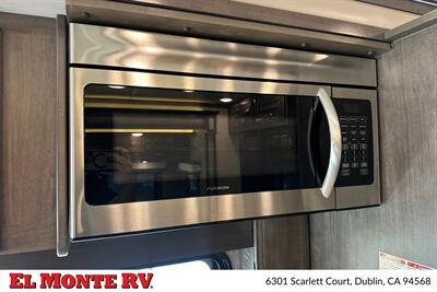 2023 Jayco SENECA 37L   - Photo 19 - Dublin, CA 94568