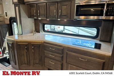 2023 Jayco SENECA 37L   - Photo 16 - Dublin, CA 94568