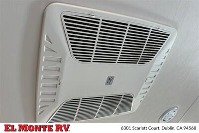 2023 Jayco SENECA 37L   - Photo 52 - Dublin, CA 94568