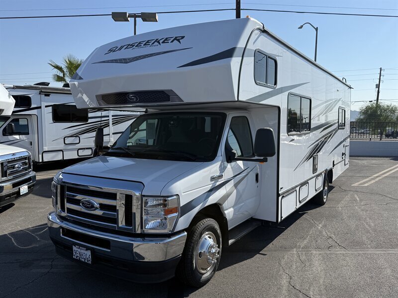 2024 Forest River Sunseeker 2950LE   - Photo 1 - Santa Fe Springs, CA 90670