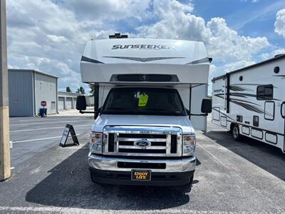 2024 Forest River Sunseeker 3010DS   - Photo 5 - Orlando, FL 32808