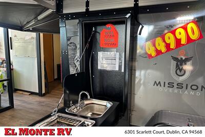 2024 Mission Overland Trail Dog 15FT   - Photo 22 - Dublin, CA 94568
