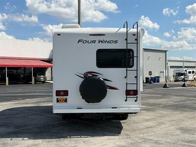 2024 Thor Four Winds 22E   - Photo 4 - Santa Fe Springs, CA 90670