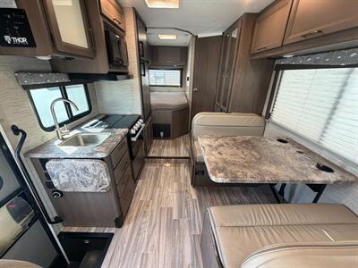2024 Thor Four Winds 22E   - Photo 19 - Santa Fe Springs, CA 90670