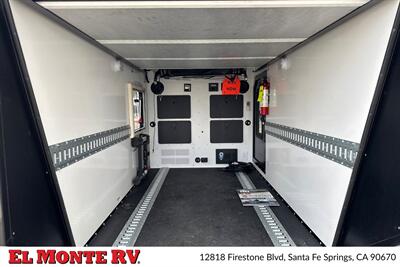 2024 Mission Overland Trail Dog 15FT   - Photo 10 - Santa Fe Springs, CA 90670