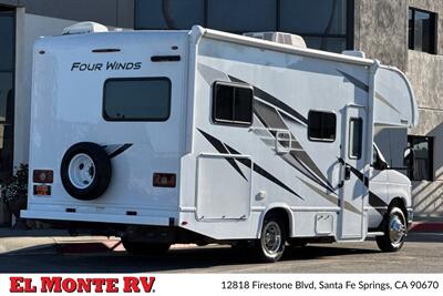 2025 Thor Four Winds 22E   - Photo 3 - Santa Fe Springs, CA 90670
