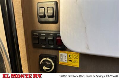 2025 Thor Four Winds 22E   - Photo 40 - Santa Fe Springs, CA 90670
