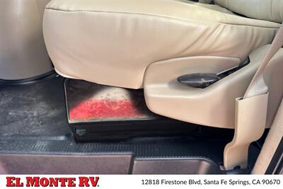 2025 Thor Four Winds 22E   - Photo 12 - Santa Fe Springs, CA 90670