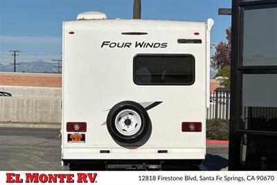 2025 Thor Four Winds 22E   - Photo 4 - Santa Fe Springs, CA 90670