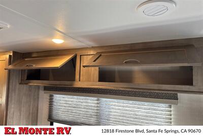 2024 Gulf Stream Conquest 6237   - Photo 15 - Santa Fe Springs, CA 90670