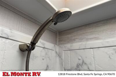 2024 Gulf Stream Conquest 6237   - Photo 33 - Santa Fe Springs, CA 90670