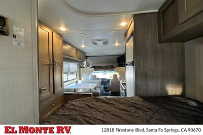 2024 Gulf Stream Conquest 6237   - Photo 37 - Santa Fe Springs, CA 90670