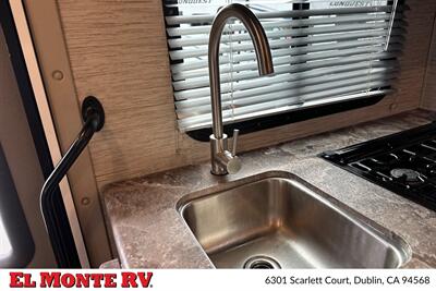 2024 Thor Four Winds 22E   - Photo 18 - Dublin, CA 94568