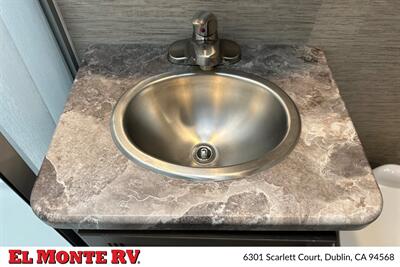 2024 Thor Four Winds 22E   - Photo 30 - Dublin, CA 94568