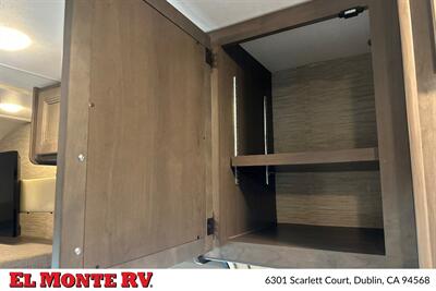 2024 Thor Four Winds 22E   - Photo 22 - Dublin, CA 94568