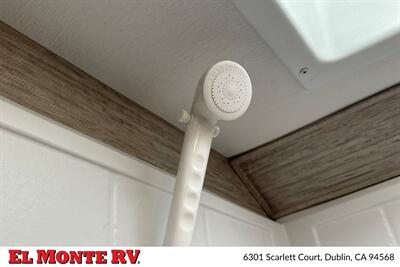 2024 Thor Four Winds 22E   - Photo 33 - Dublin, CA 94568