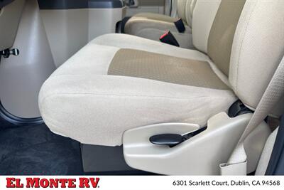 2025 Thor Four Winds 22E   - Photo 12 - Dublin, CA 94568