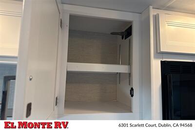 2025 Thor Four Winds 22E   - Photo 23 - Dublin, CA 94568
