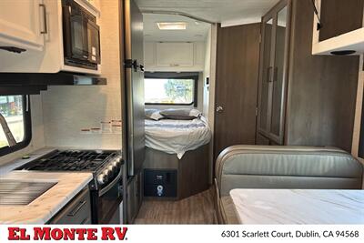 2025 Thor Four Winds 22E   - Photo 13 - Dublin, CA 94568
