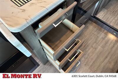 2025 Thor Four Winds 22E   - Photo 25 - Dublin, CA 94568