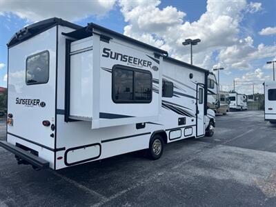 2024 Forest River Sunseeker 2550DSLE   - Photo 30 - Orlando, FL 32808