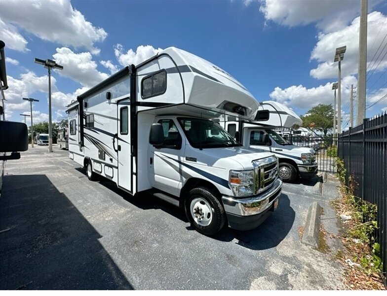 2024 Forest River Sunseeker 2550DSLE  