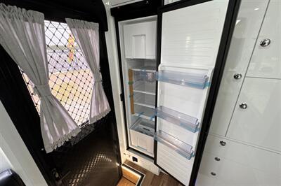 2024 MDC XT16HR FAMILY 22FT   - Photo 13 - Santa Fe Springs, CA 90670