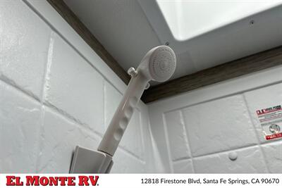 2024 Thor Four Winds 28A   - Photo 32 - Santa Fe Springs, CA 90670