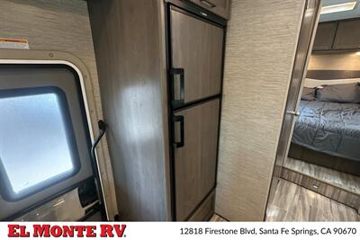 2024 Thor Four Winds 28A   - Photo 25 - Santa Fe Springs, CA 90670