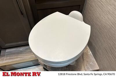 2024 Thor Four Winds 28A   - Photo 30 - Santa Fe Springs, CA 90670
