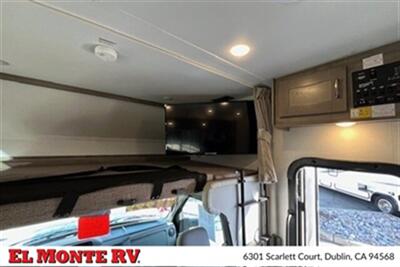 2024 Gulf Stream Conquest 6238   - Photo 13 - Santa Fe Springs, CA 90670