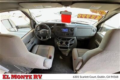 2024 Gulf Stream Conquest 6238   - Photo 22 - Santa Fe Springs, CA 90670