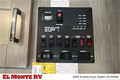 2024 Gulf Stream Conquest 6238   - Photo 23 - Santa Fe Springs, CA 90670