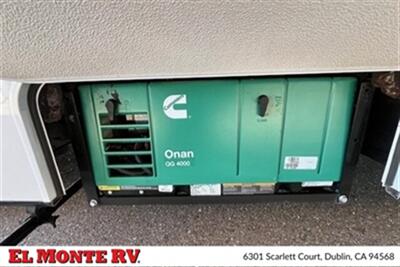 2024 Gulf Stream Conquest 6238   - Photo 16 - Santa Fe Springs, CA 90670