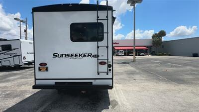 2024 Forest River Sunseeker 2550DSLE   - Photo 78 - Orlando, FL 32808
