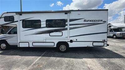 2024 Forest River Sunseeker 2550DSLE   - Photo 61 - Orlando, FL 32808